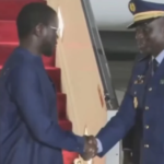 Ousmane Sonko absent, qui est cette autorité militaire qui a accueilli le président Diomaye ?