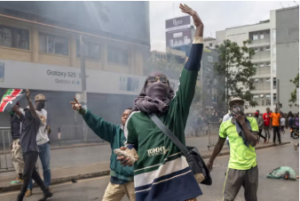 Kenya: deux ans après les manifestations de juin 2024, les victimes et leurs proches réclament toujours justice