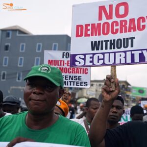 Nigeria : la Journée de la démocratie marquée par des manifestations contre l&rsquo;insécurité et la vie chère.