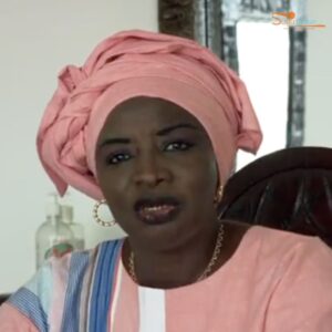 Révision constitutionnelle : Aminata Touré menace de recourir au référendum face à la majorité parlementaire.