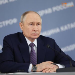 Russie : Vladimir Poutine reconnaît des pénuries de carburant après les frappes ukrainiennes.