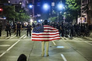 États-Unis : des centaines de manifestations prévues contre Donald Trump à travers le pays