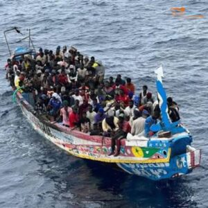 Migration irrégulière : la Marine sénégalaise intercepte une pirogue au large de Thiaroye-sur-Mer.