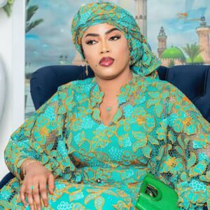 Touba : la visite annoncée de Sokhna Aïda Diallo suscite la polémique.