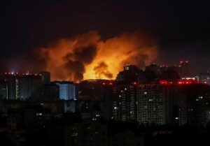 Ukraine : les frappes russes font plusieurs morts, Zelensky dénonce l’usage de missiles nord-coréens