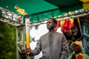 Flamme olympique : Le Président Bassirou Diomaye Faye appelle la jeunesse à relever le défi des JOJ Dakar 2026