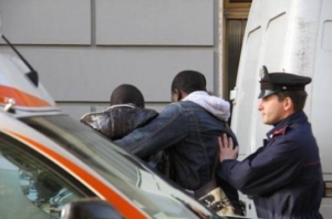 Italie : un musicien sénégalais arrêté pour avoir violé une mesure d’éloignement