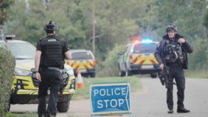 Royaume-Uni : cinq suspects arrêtés près d’une base américaine, une enquête antiterroriste ouverte