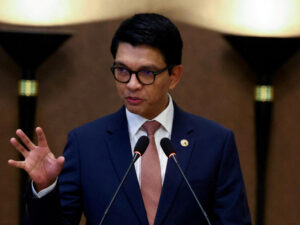 Madagascar : un an après sa chute, Andry Rajoelina en exil, ses proches entre prison et ralliement