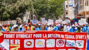 Sénégal : la CNTS et le FSDT annoncent une grève générale de 72 heures du 21 au 23 octobre