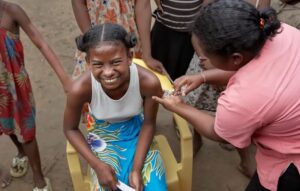Cancers féminins : l’UNICEF appelle à vacciner les filles contre le HPV dès 9 ans